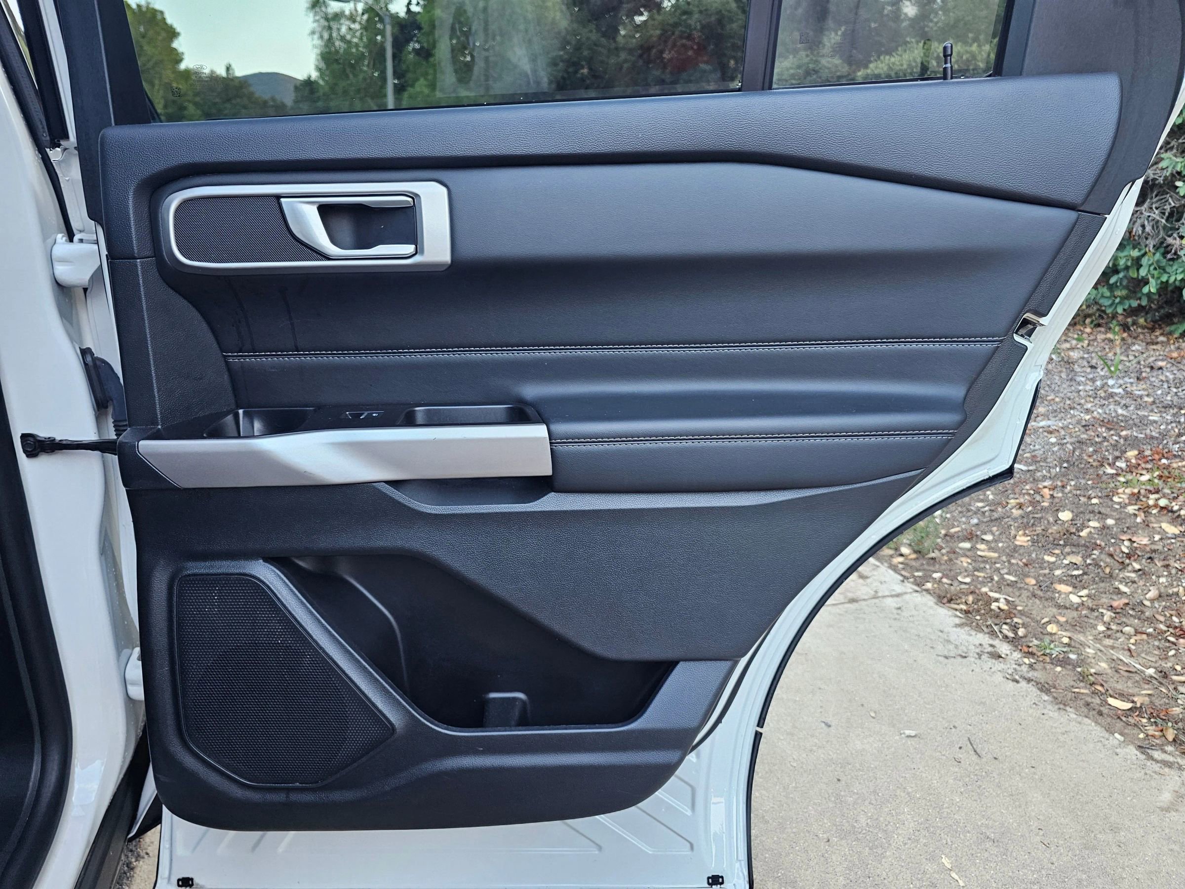 Used 2023 Ford Explorer XLT w/ Equipment Group 202A image 25