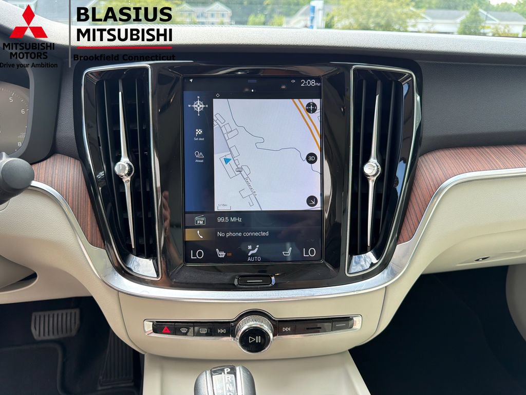 Used 2019 Volvo S60 T5 Momentum w/ Multimedia Package FWD image 25