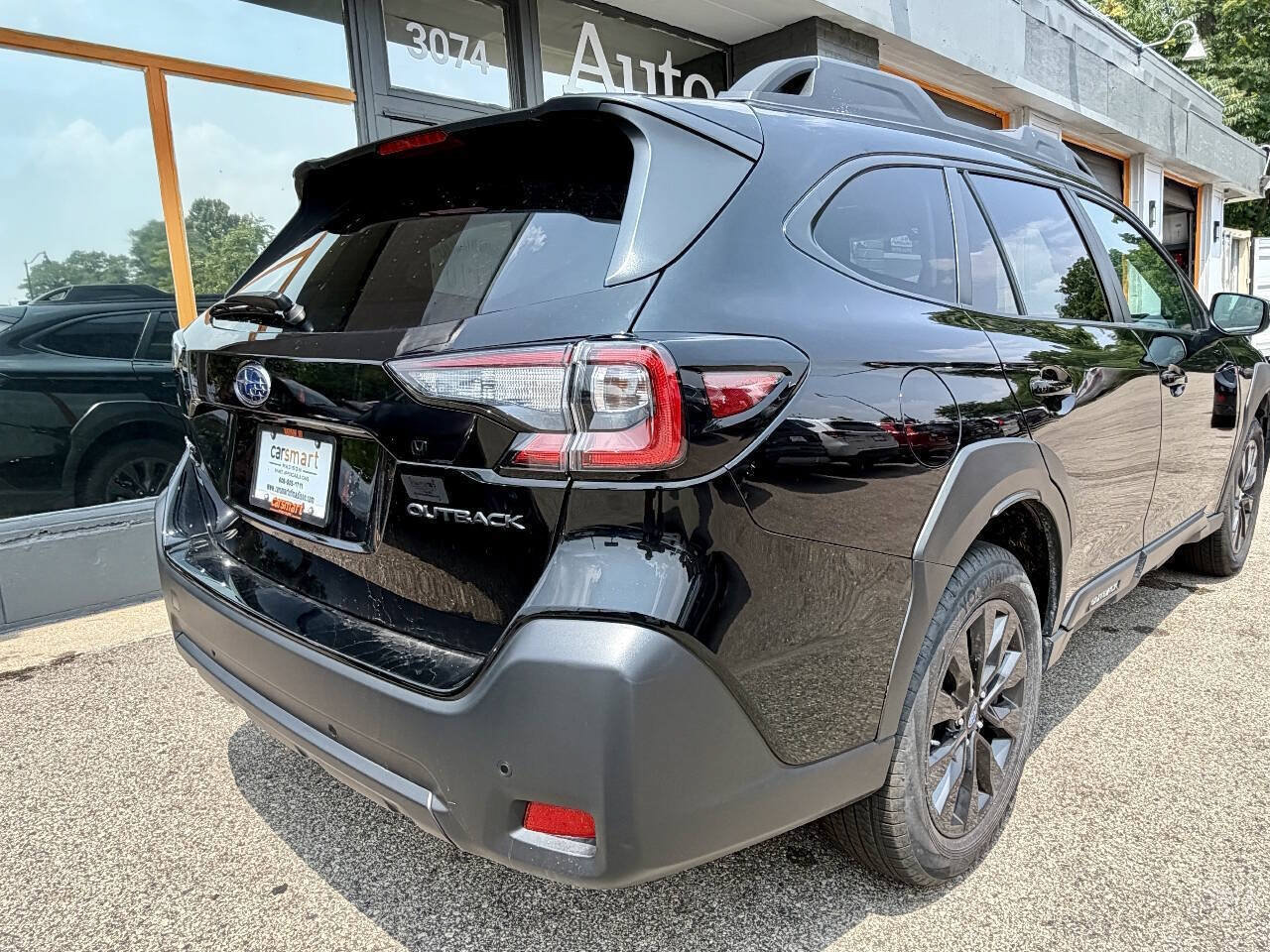 Used 2025 Subaru Outback Onyx Edition AWD/4WD image 9