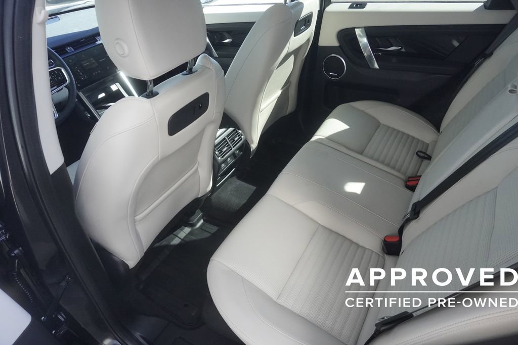 Used 2025 Land Rover Discovery Sport S image 29