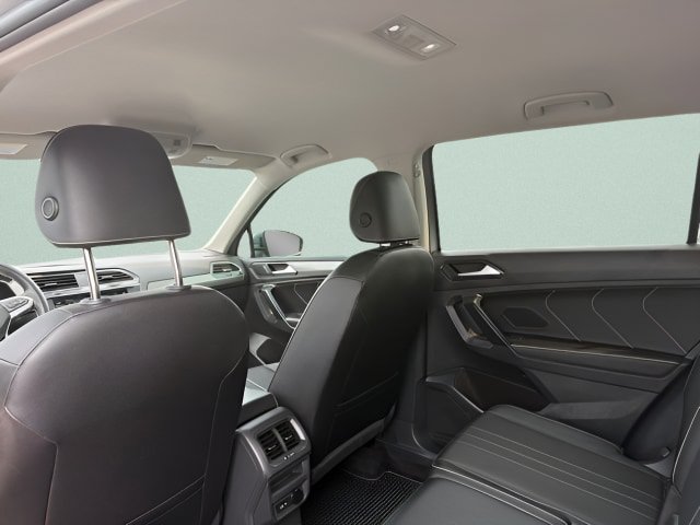 Certified 2023 Volkswagen Tiguan SE AWD/4WD image 8