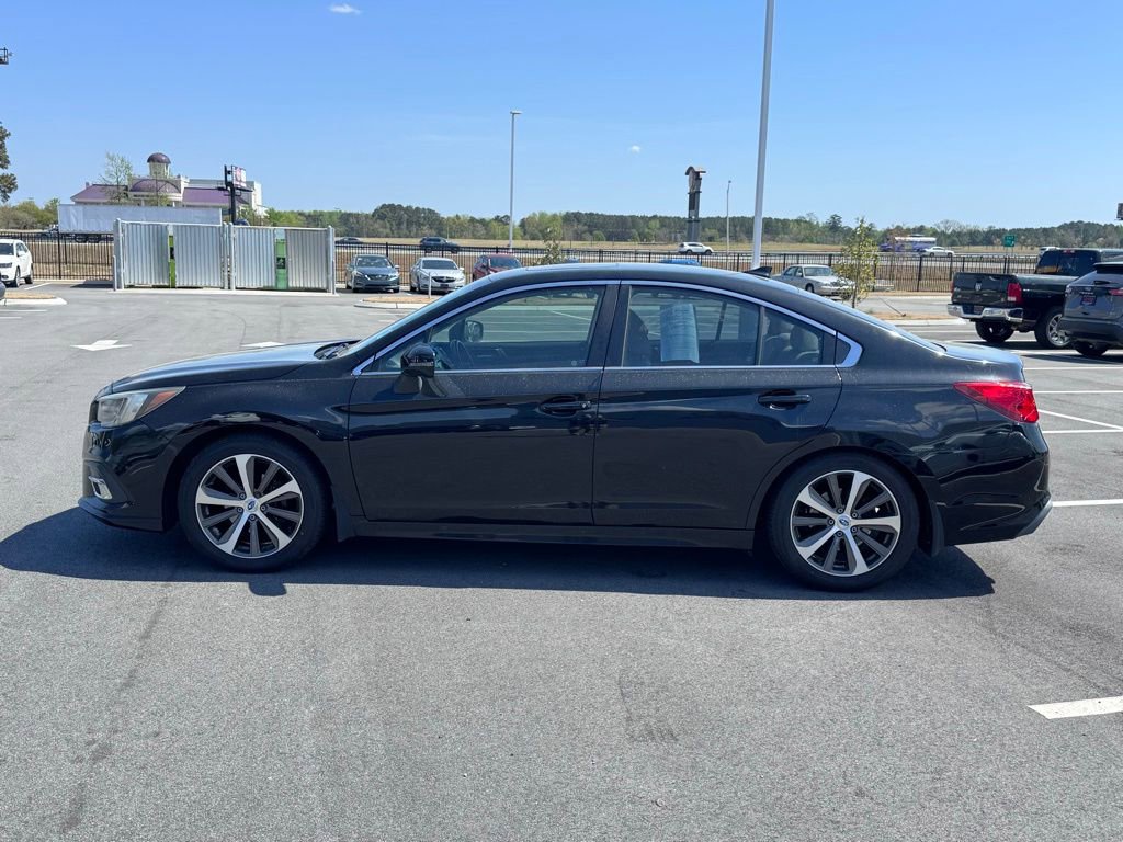Used 2018 Subaru Legacy 2.5i Limited AWD/4WD image 3