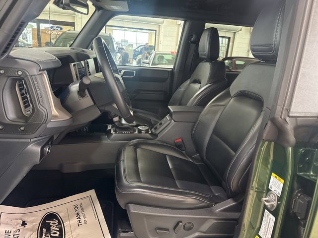 Used 2025 Ford Bronco Outer Banks image 9