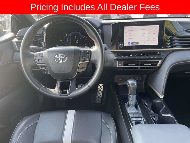 Used 2025 Toyota Camry SE FWD image 14