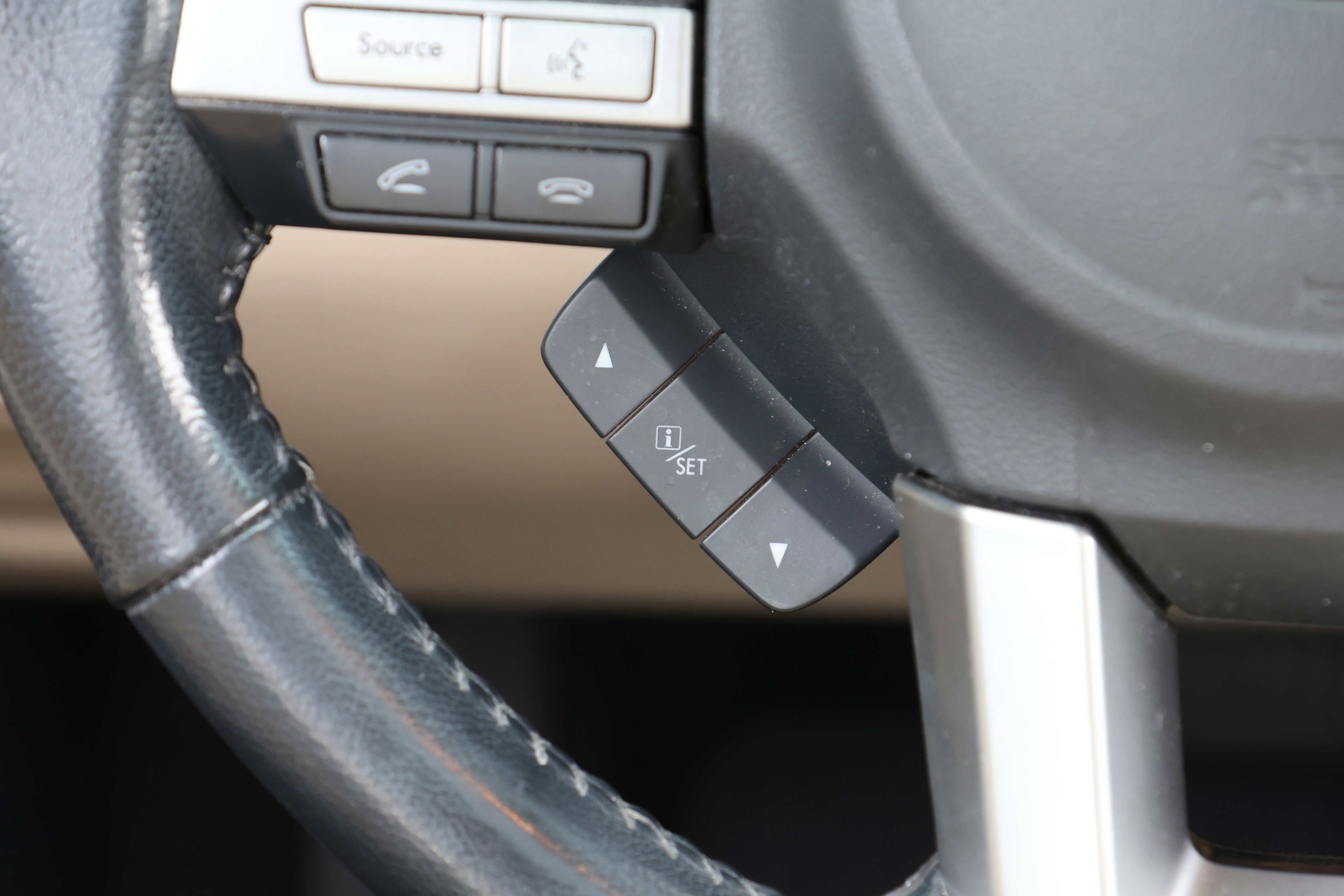 Used 2016 Subaru Outback 3.6R Limited image 18