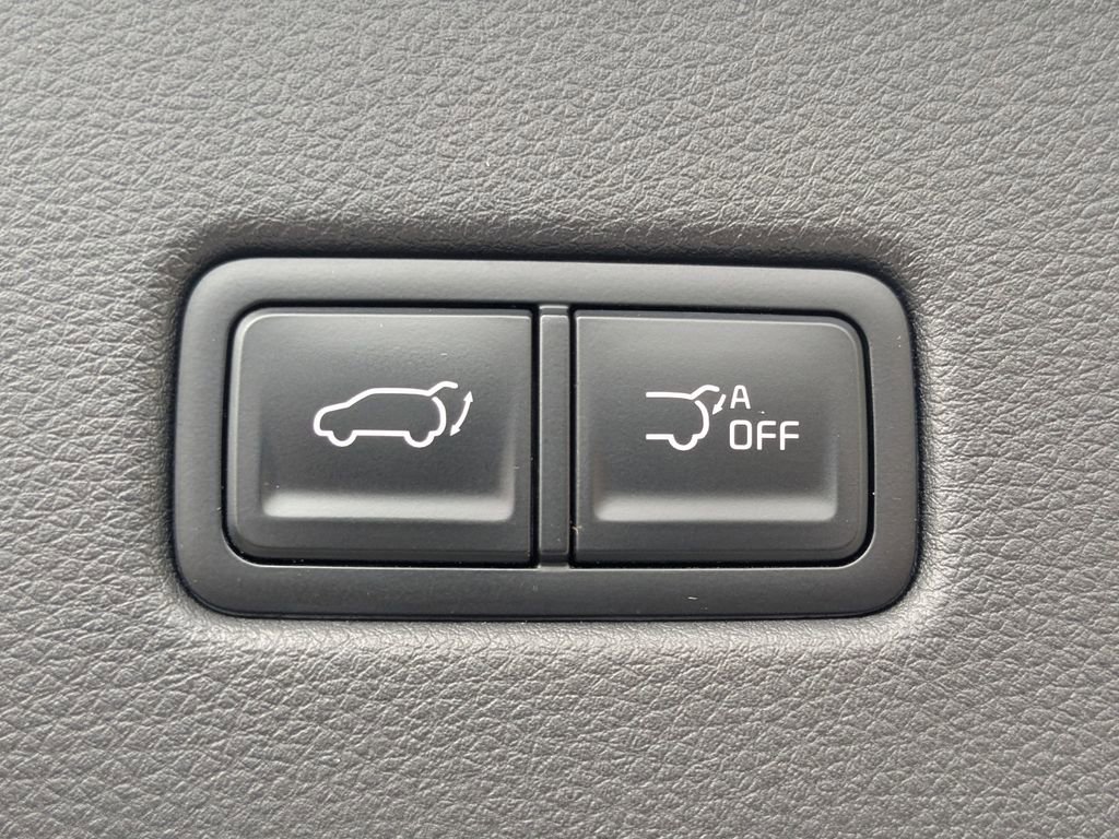 Used 2022 Kia Carnival SX FWD image 15