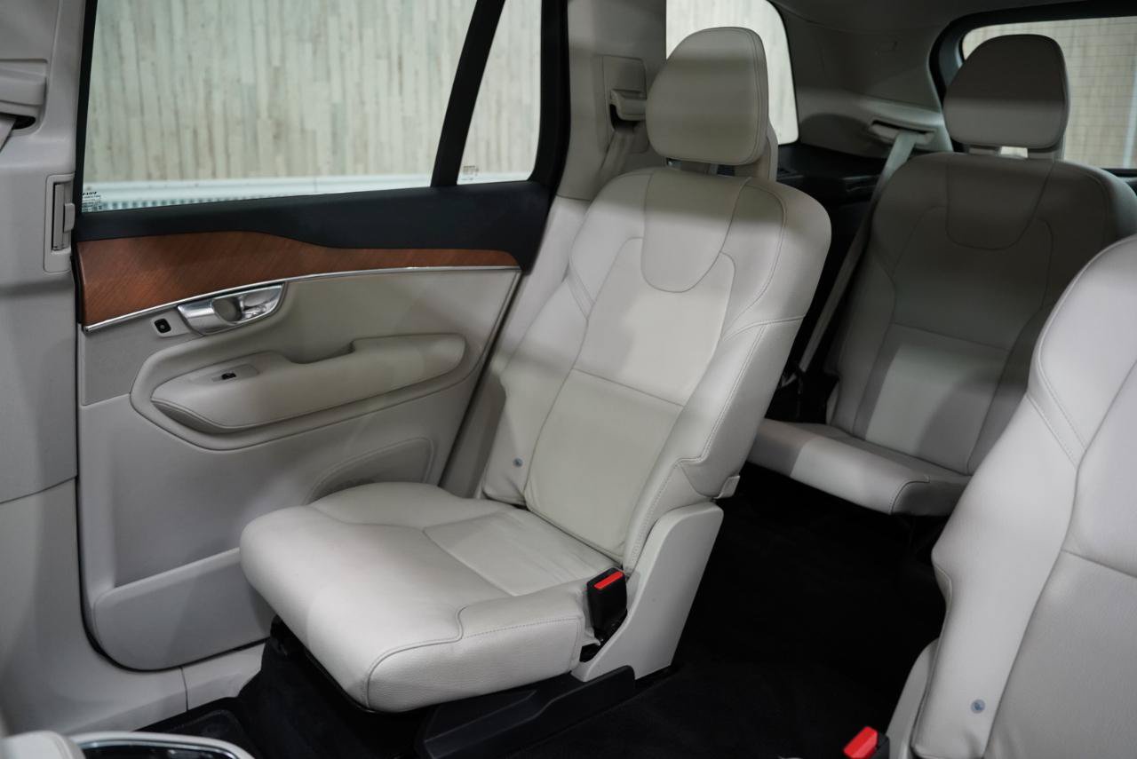 Used 2022 Volvo XC90 T8 Inscription Expression w/ Advanced Package AWD/4WD image 31