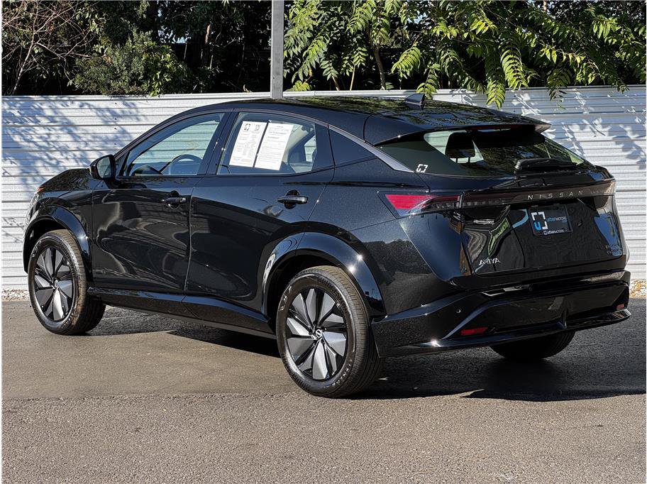 Used 2024 Nissan Ariya AWD image 10