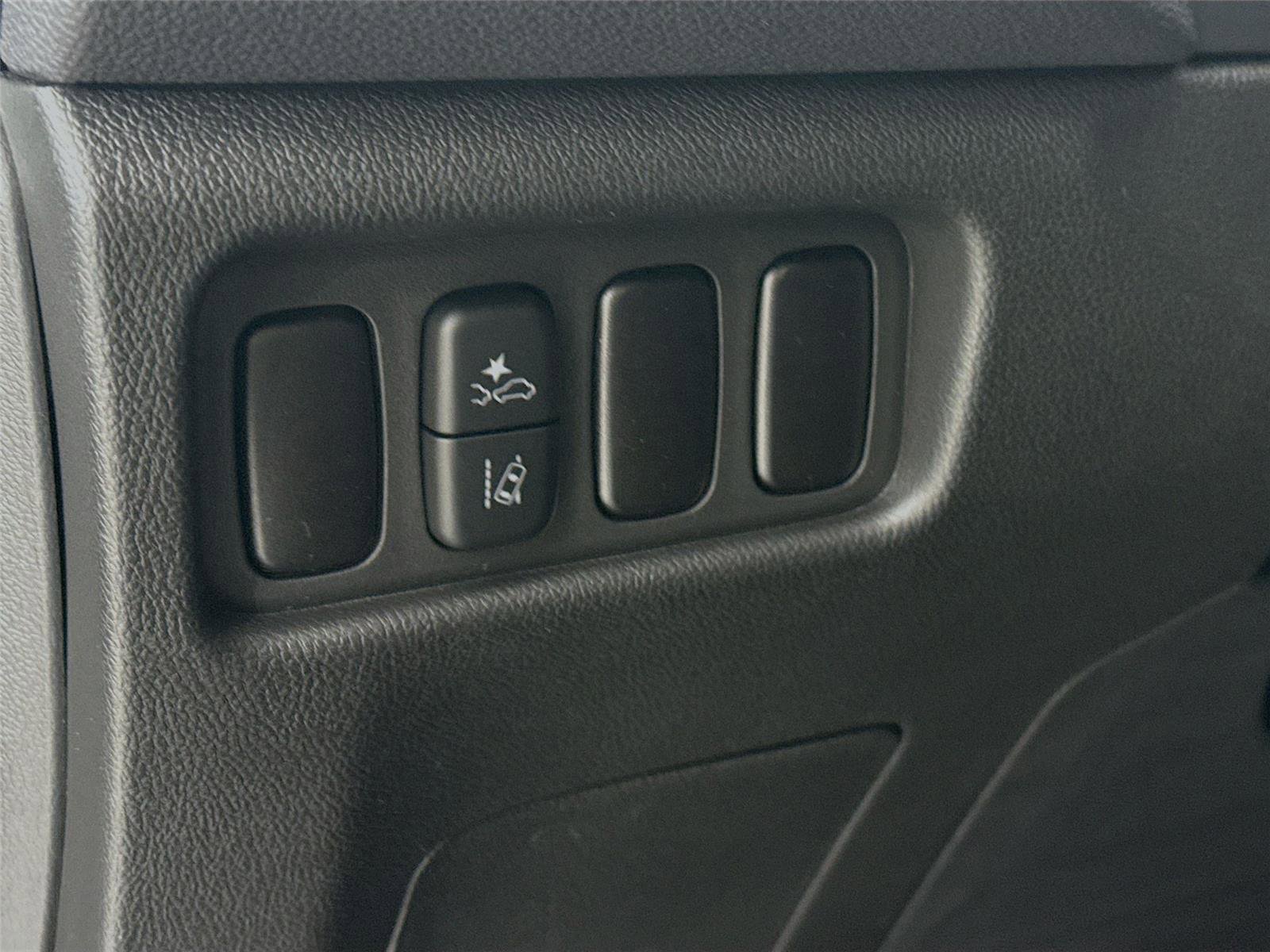 New 2026 Mitsubishi Outlander Sport S image 7