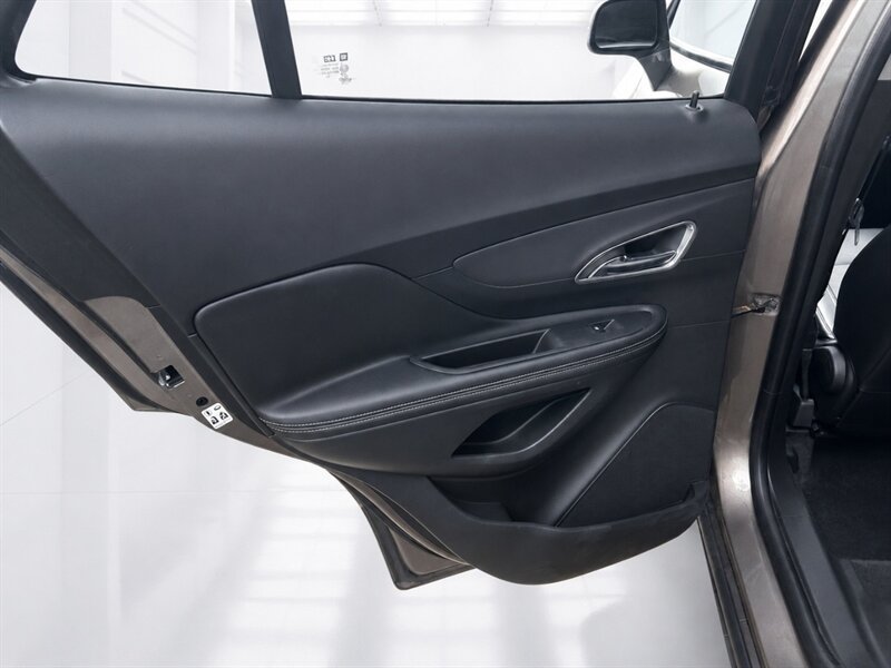 Used 2015 Buick Encore AWD image 32