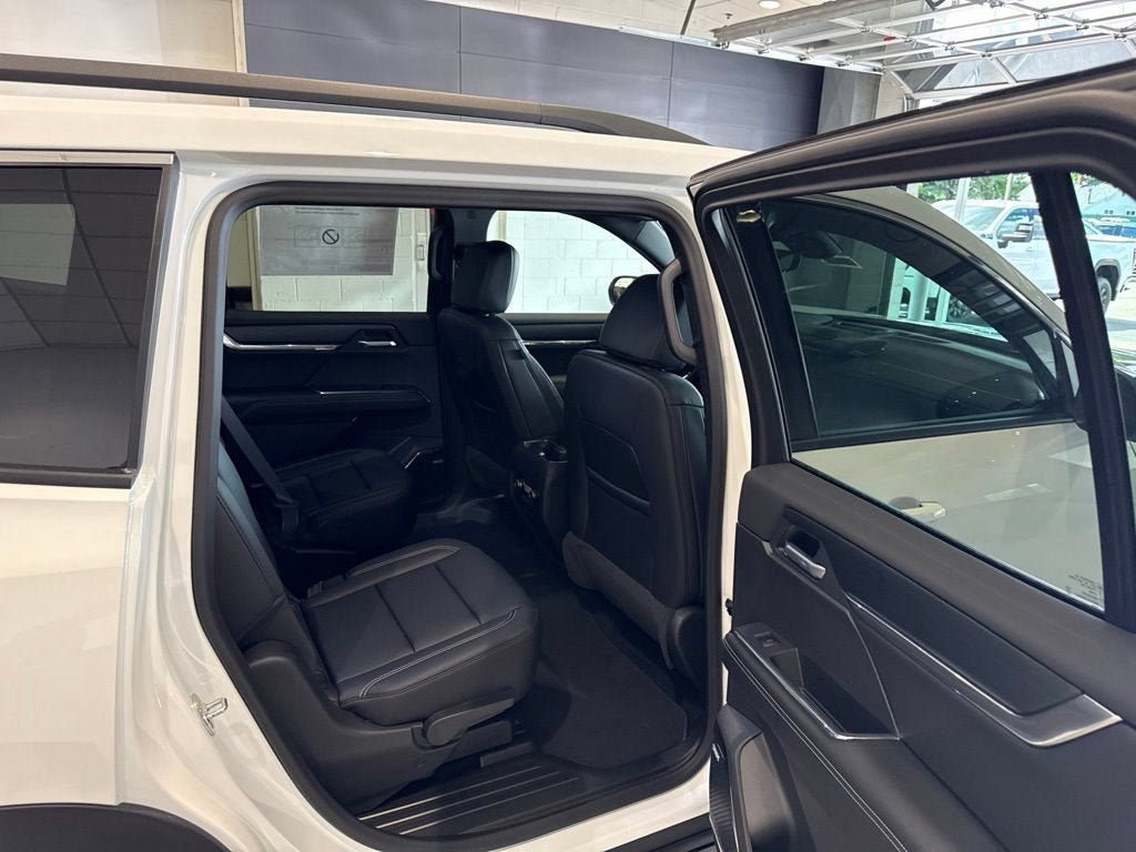 New 2026 GMC Acadia Elevation w/ Elevation Premium Package AWD/4WD image 14