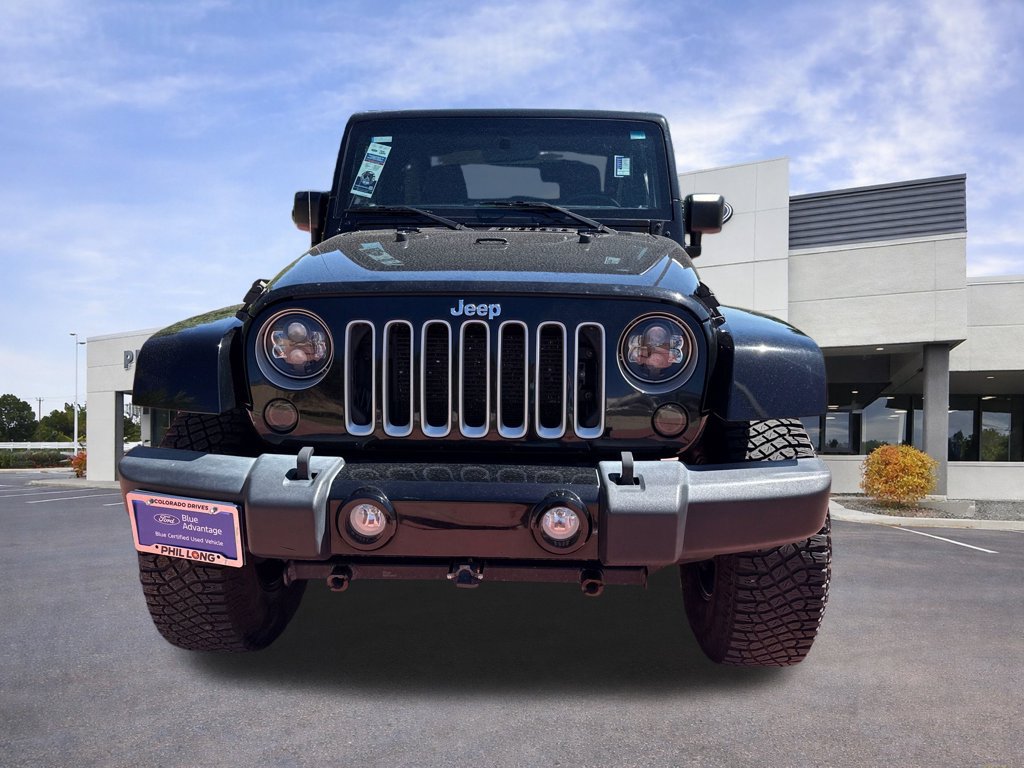 Used 2017 Jeep Wrangler Sahara AWD/4WD image 2