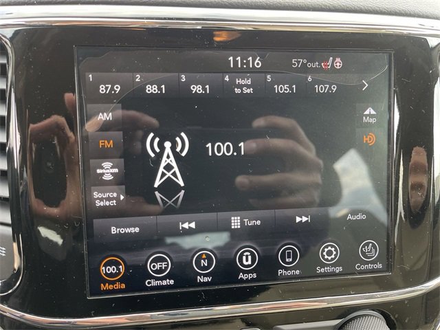 Used 2021 Jeep Grand Cherokee Limited image 16