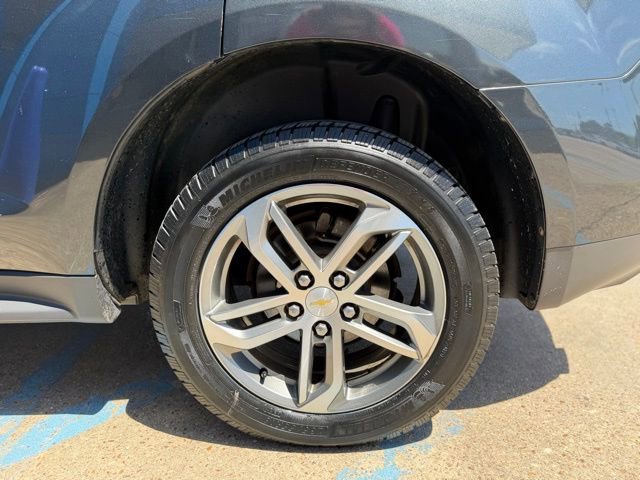 Used 2017 Chevrolet Equinox Premier w/ Enhanced Convenience Package AWD/4WD image 7