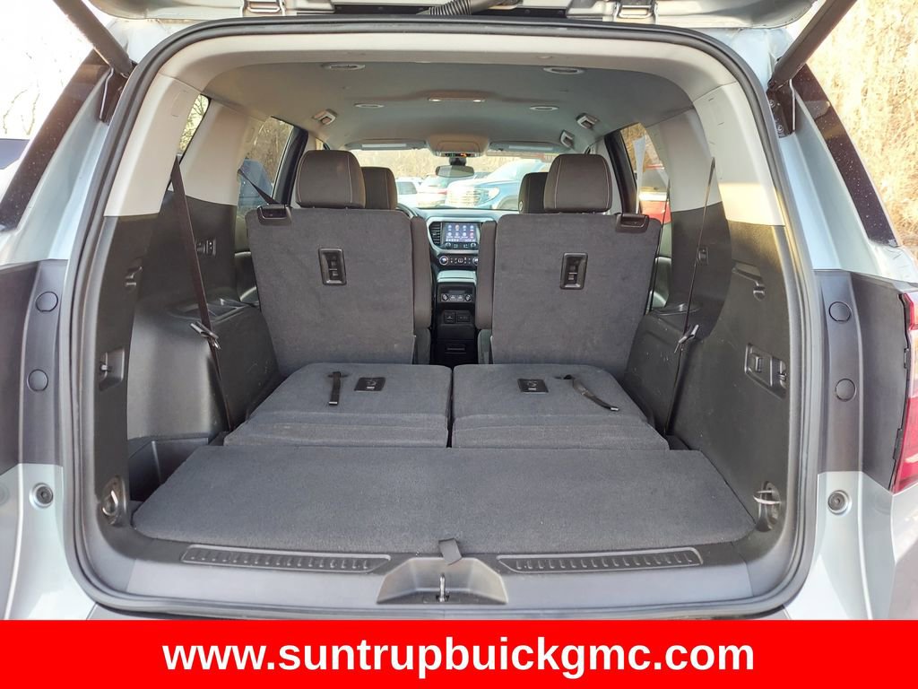 Used 2023 GMC Acadia SLE w/ Driver Convenience Package image 12