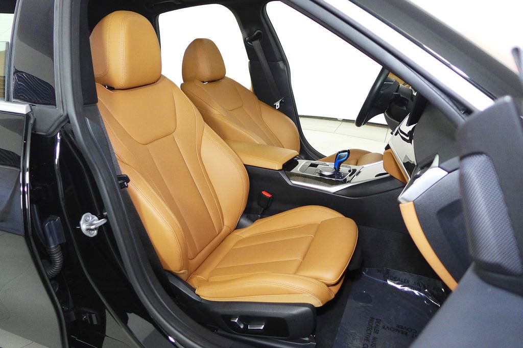 Used 2023 BMW i4 eDrive35 image 19