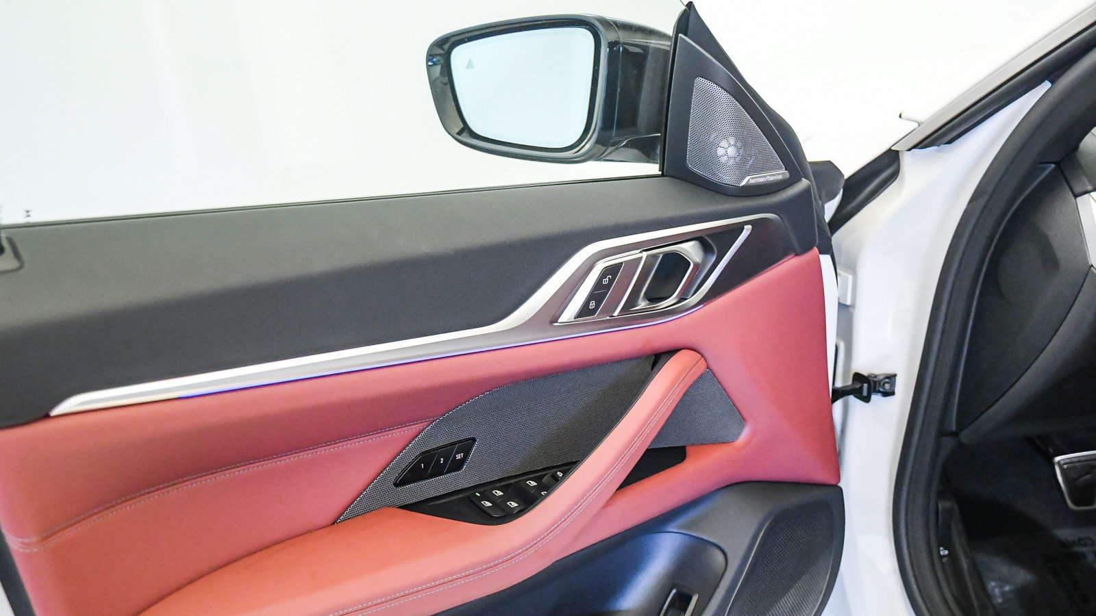Used 2026 BMW i4 eDrive40 w/ M Sport Package RWD image 25