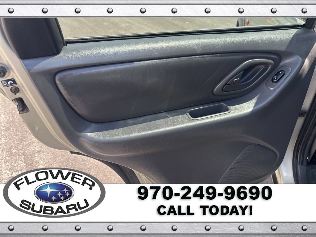 Used 2004 MAZDA Tribute ES AWD/4WD image 20