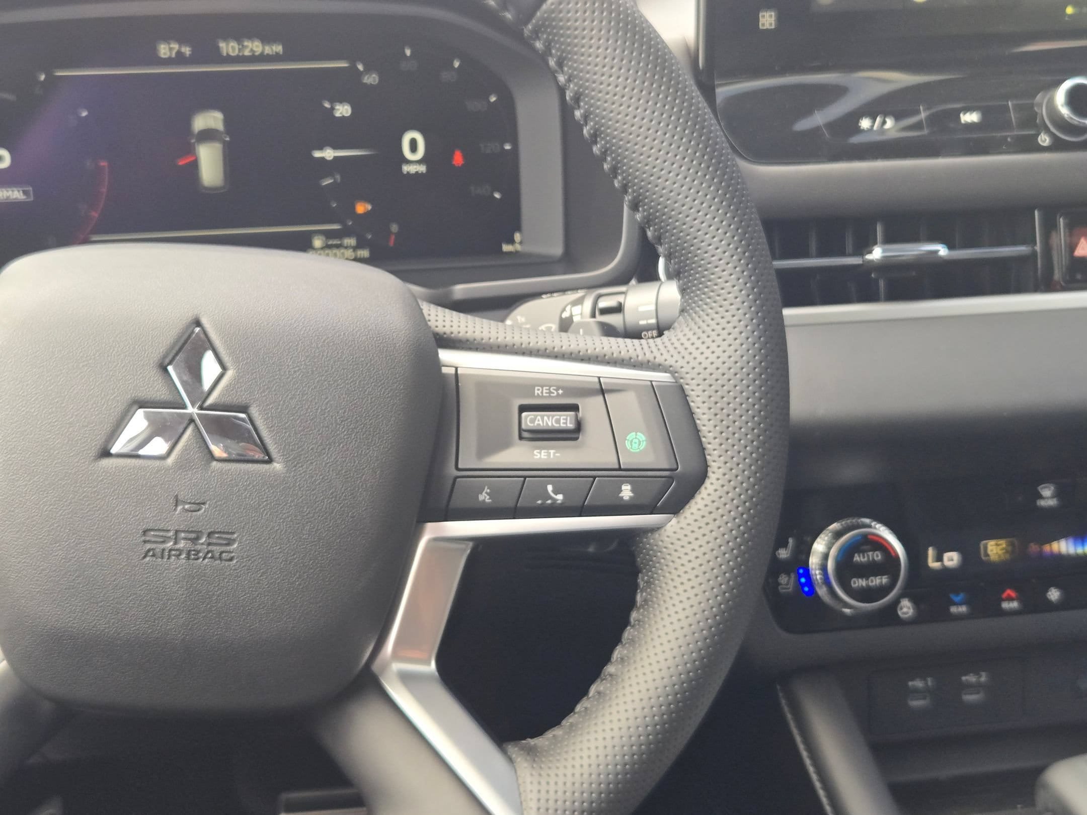 New 2026 Mitsubishi Outlander SEL Black Edition FWD image 22