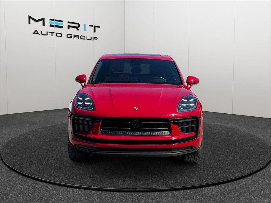 Used 2023 Porsche Macan S AWD/4WD image 3