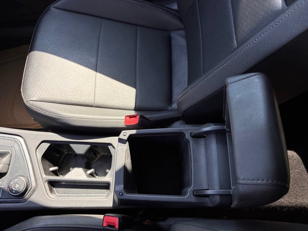 Used 2019 Volkswagen Tiguan SE AWD/4WD image 41