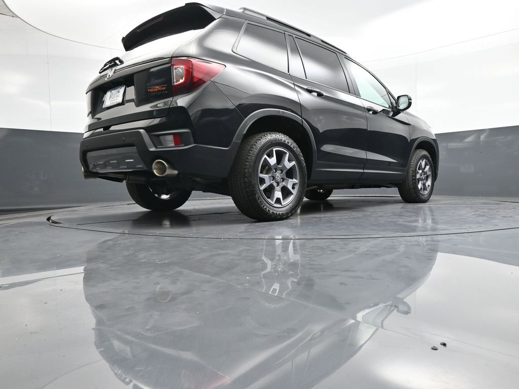 Certified 2022 Honda Passport TrailSport image 30
