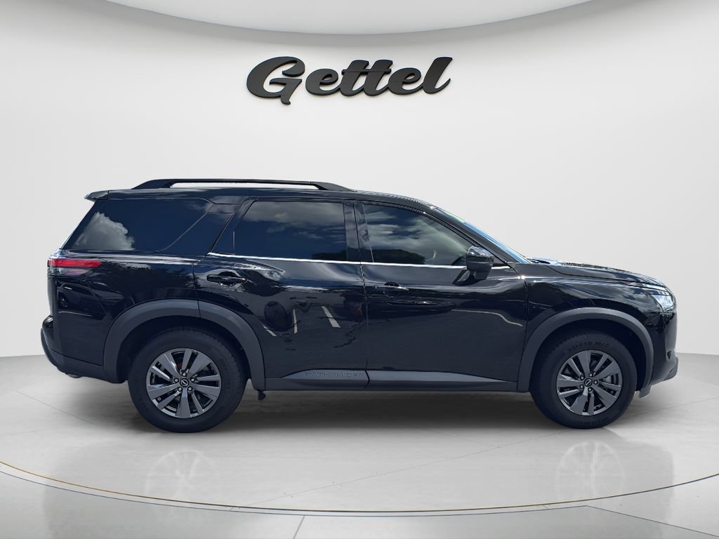 Used 2024 Nissan Pathfinder SV FWD image 4