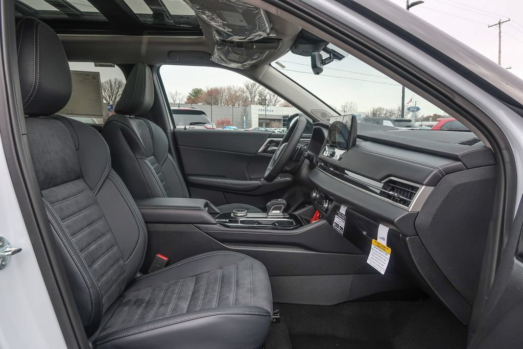New 2026 Mitsubishi Outlander AWD image 19