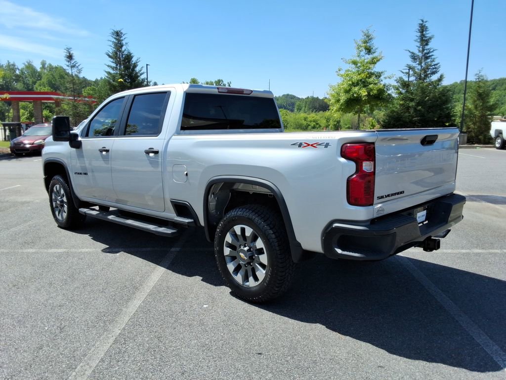 Used 2022 Chevrolet Silverado 2500 Custom w/ Infotainment Package AWD/4WD image 7