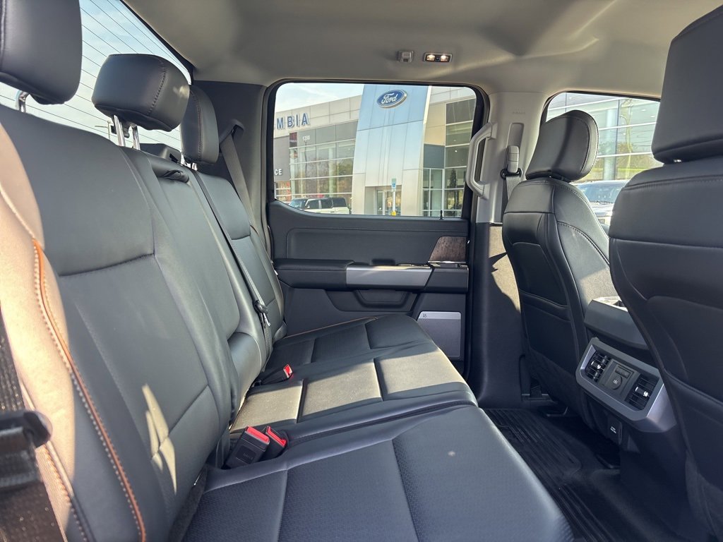 New 2025 Ford F250 Lariat w/ Chrome Package image 14