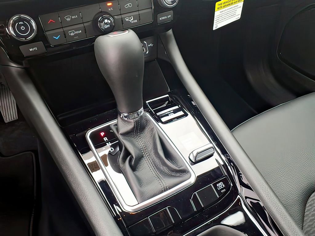 New 2026 Jeep Compass Latitude image 11