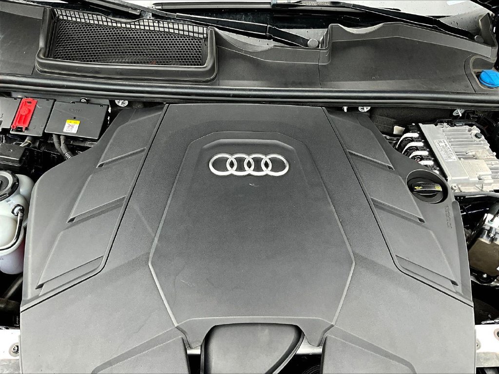 Used 2020 Audi Q7 3.0T Prestige w/ Prestige Package AWD/4WD image 31