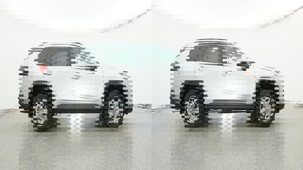 New 2025 Toyota RAV4 XLE image 27
