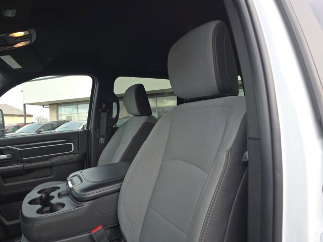 Used 2024 RAM 2500 Big Horn w/ Safety Group image 16