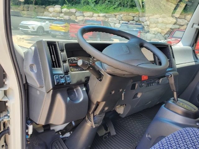 New 2025 Chevrolet Low Cab Forward RWD image 9