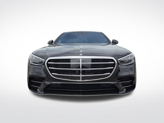 Used 2025 Mercedes-Benz S 580 4MATIC Sedan image 2