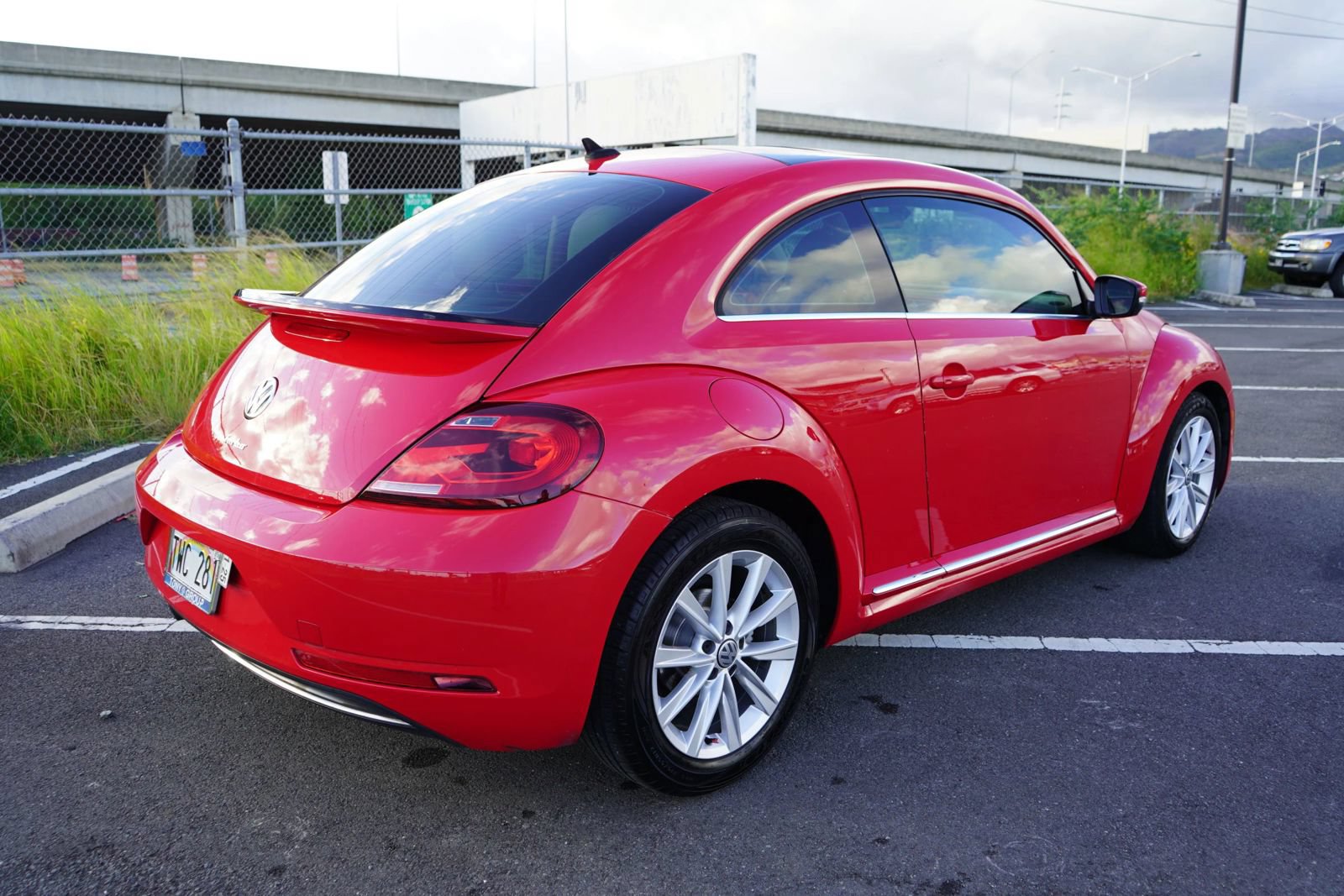 Used 2019 Volkswagen Beetle 2.0T SE FWD image 27