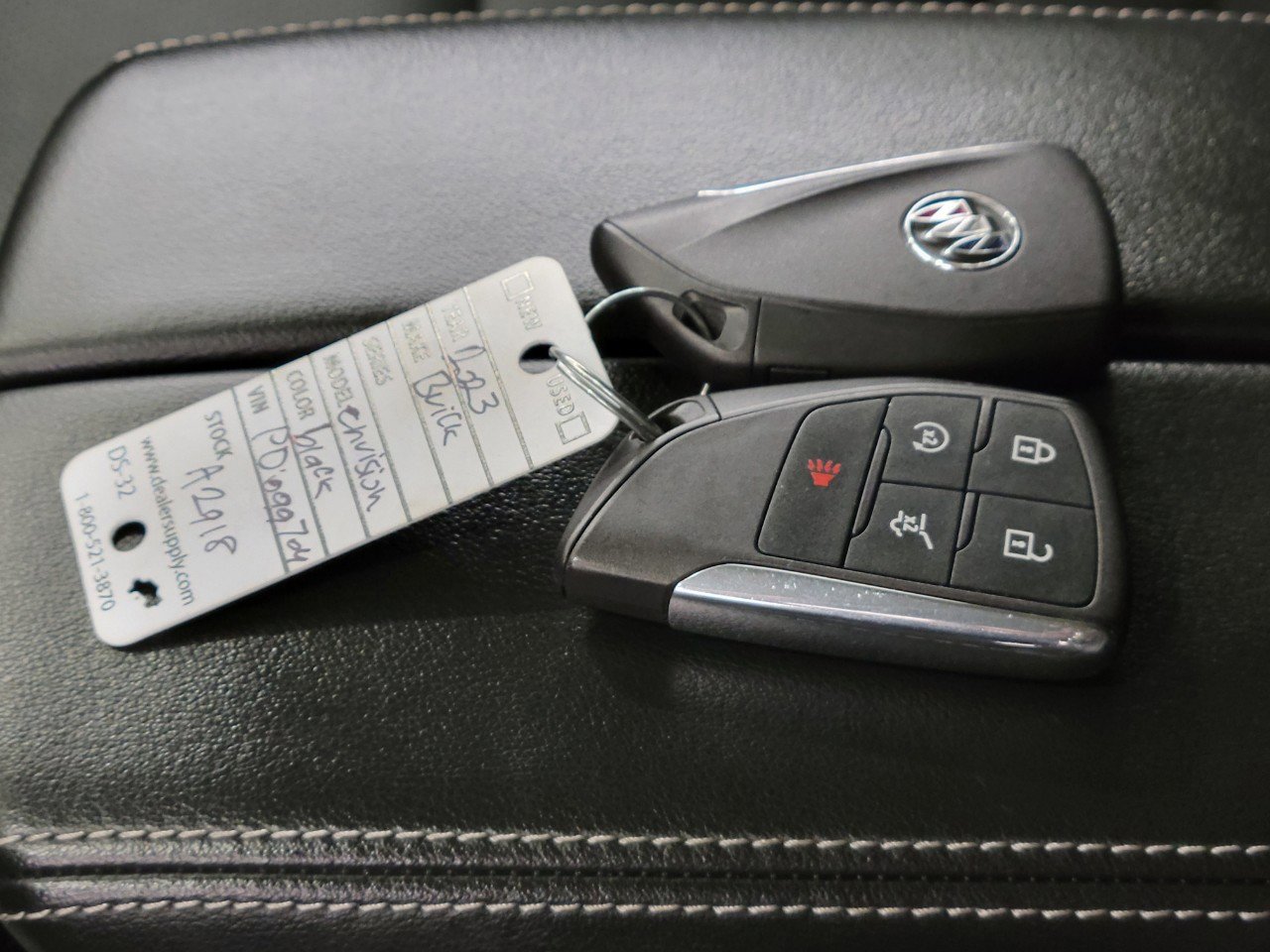 Used 2023 Buick Envision Essence image 26