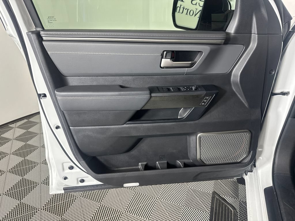Used 2026 Toyota Sequoia Capstone AWD/4WD image 10