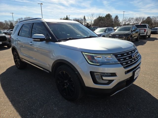 Used 2017 Ford Explorer Limited image 10