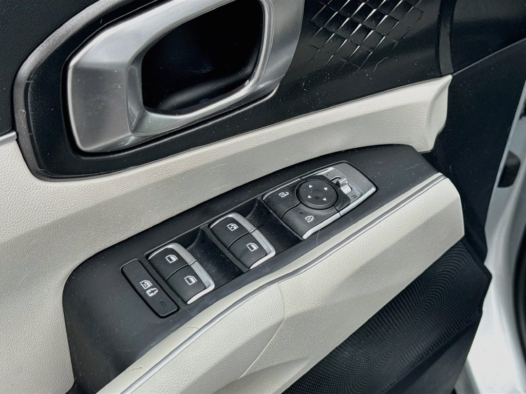 Certified 2022 Kia Sorento S FWD image 21