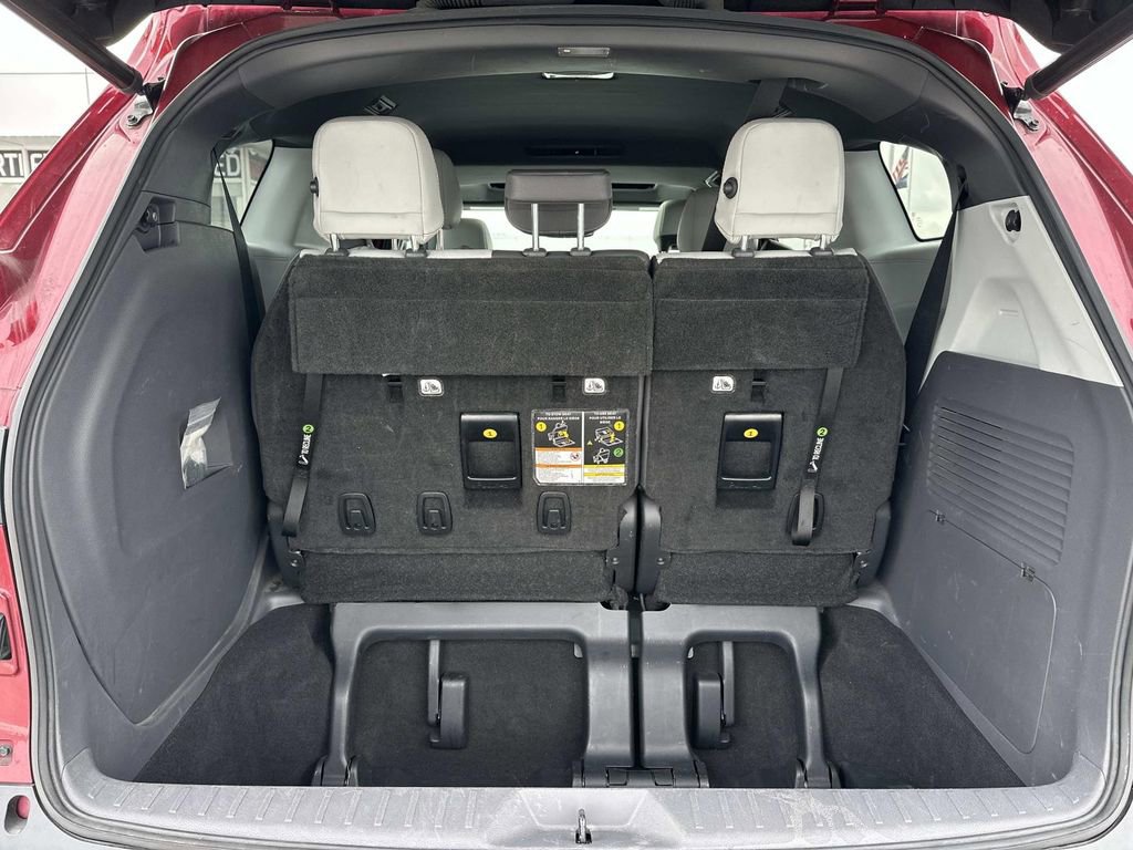 Certified 2021 Toyota Sienna XSE image 10