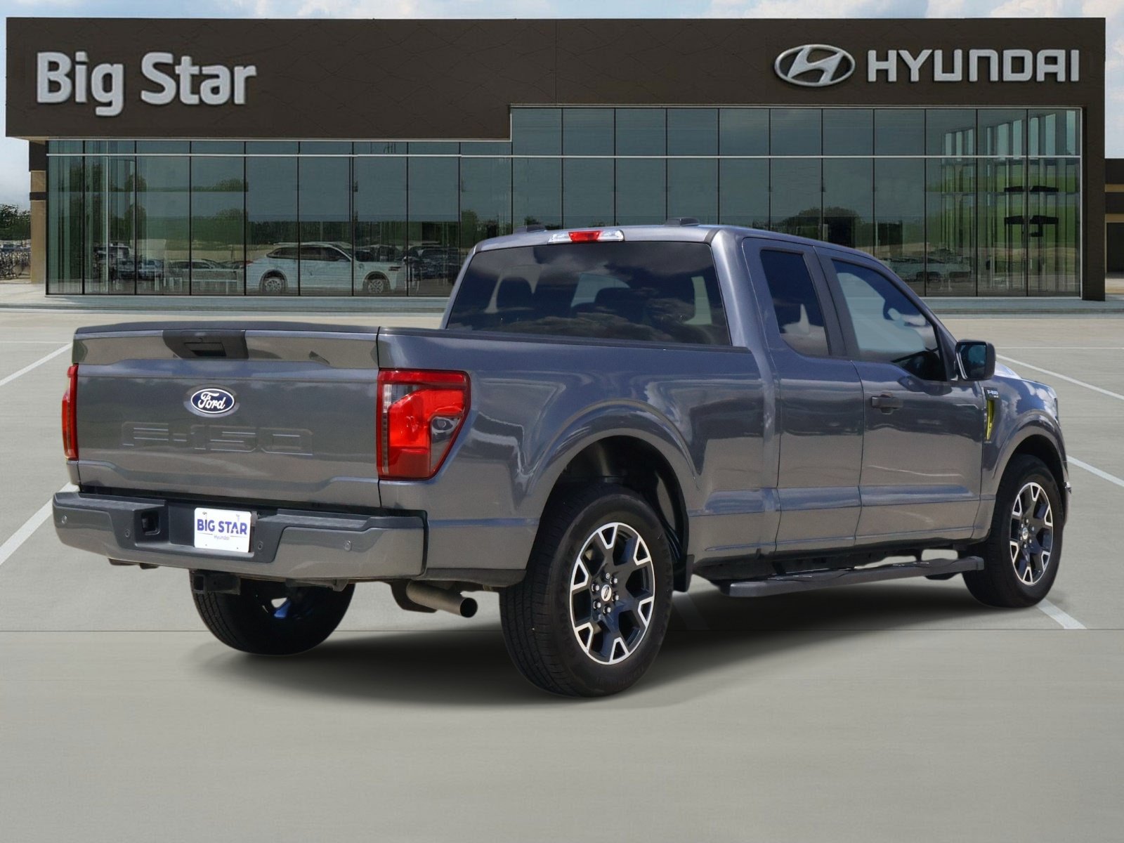 Used 2024 Ford F150 STX RWD image 4