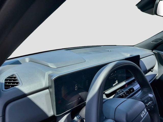New 2027 Kia Seltos X-Line S w/ X-Line S Premium Package AWD/4WD image 9