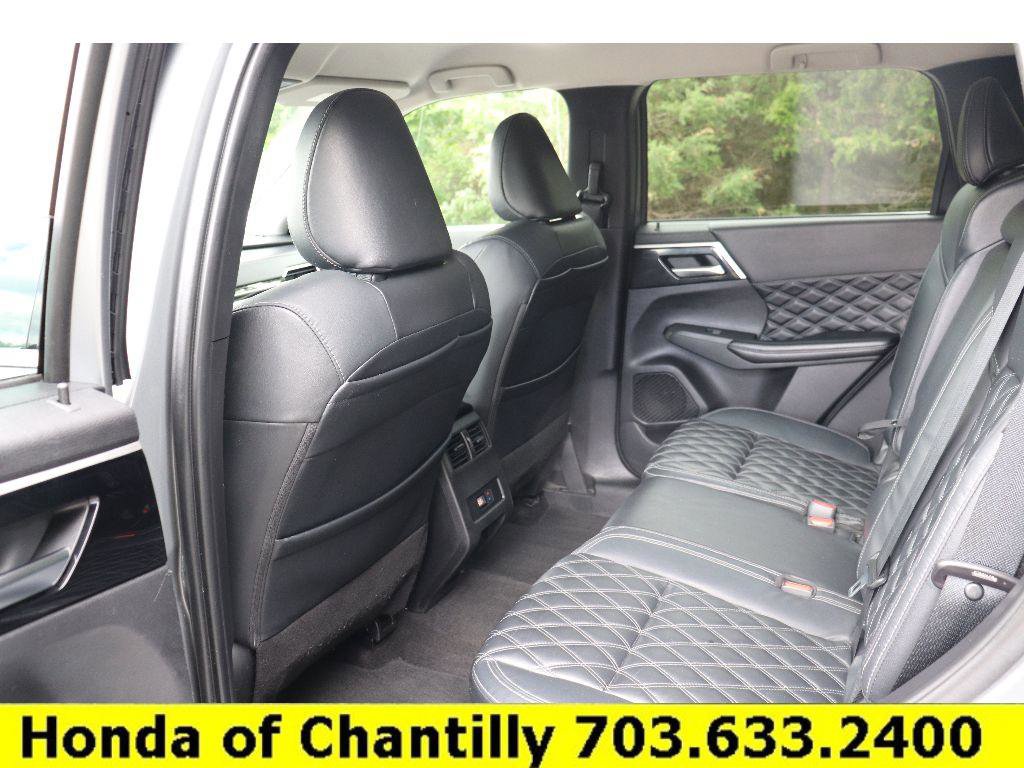 Used 2022 Mitsubishi Outlander SEL AWD/4WD image 25