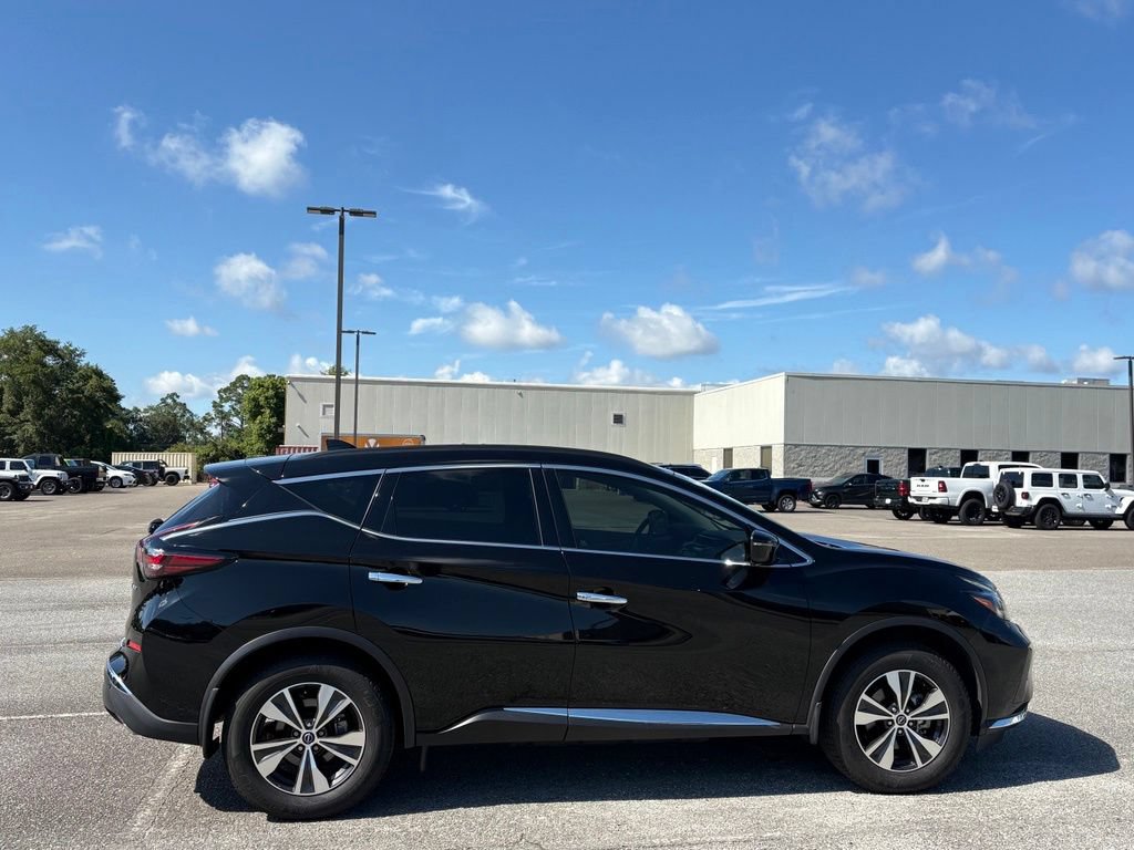 Used 2023 Nissan Murano SV AWD/4WD image 2
