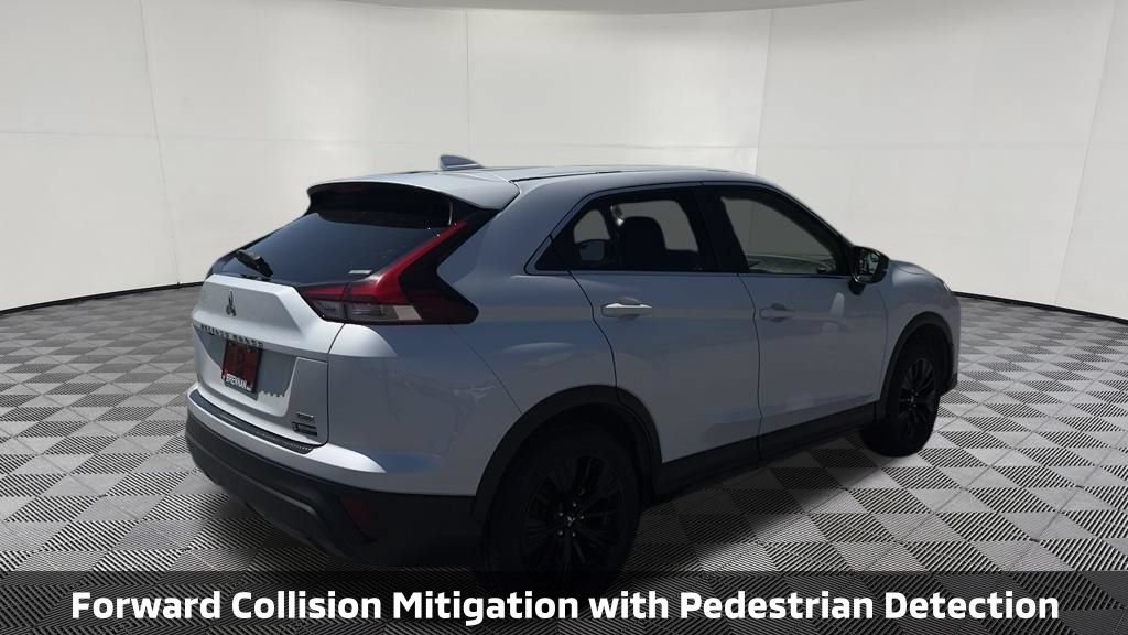 Used 2022 Mitsubishi Eclipse Cross LE AWD/4WD image 5