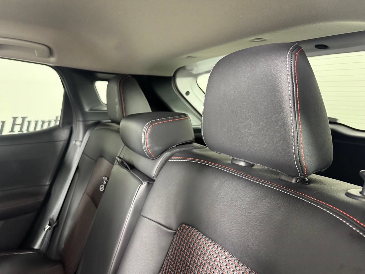 Used 2025 Nissan Kicks SR FWD image 26