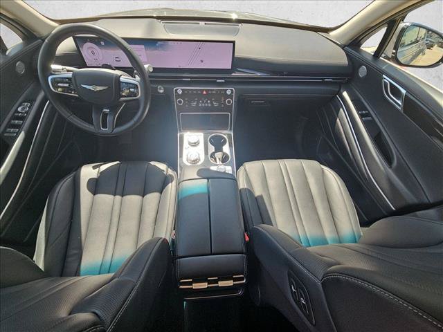 Used 2025 Genesis GV80 2.5T Standard AWD/4WD image 16