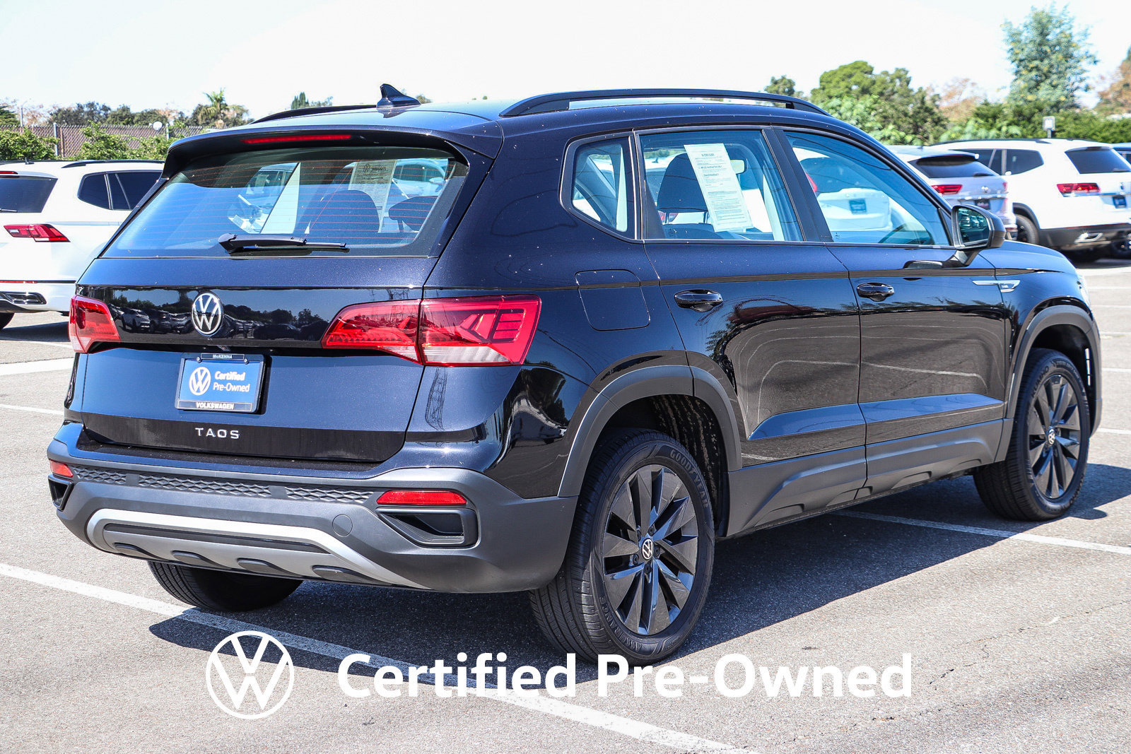 Certified 2023 Volkswagen Taos S FWD image 7